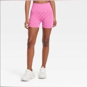JoyLab-Women’s Jacquard Seamless Checkered Bike Shorts in Berry Pink